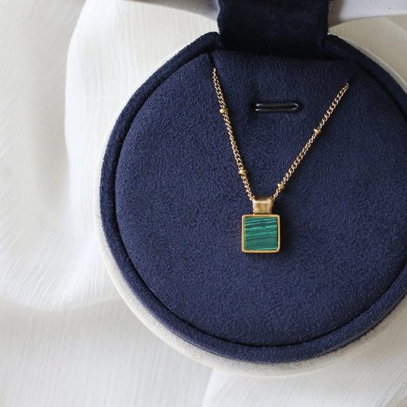 NEW 18K Gold Plated Square Malachite Necklace - Picture 4 of 8